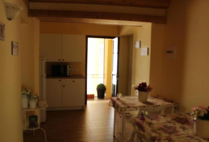 اتاق استاندارد چهار تخته با چشمانداز دریا, Terrazza Sul Rabato