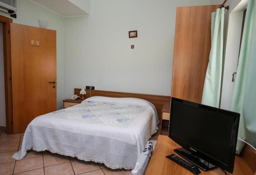 Номер Стандарт, Al Casolare