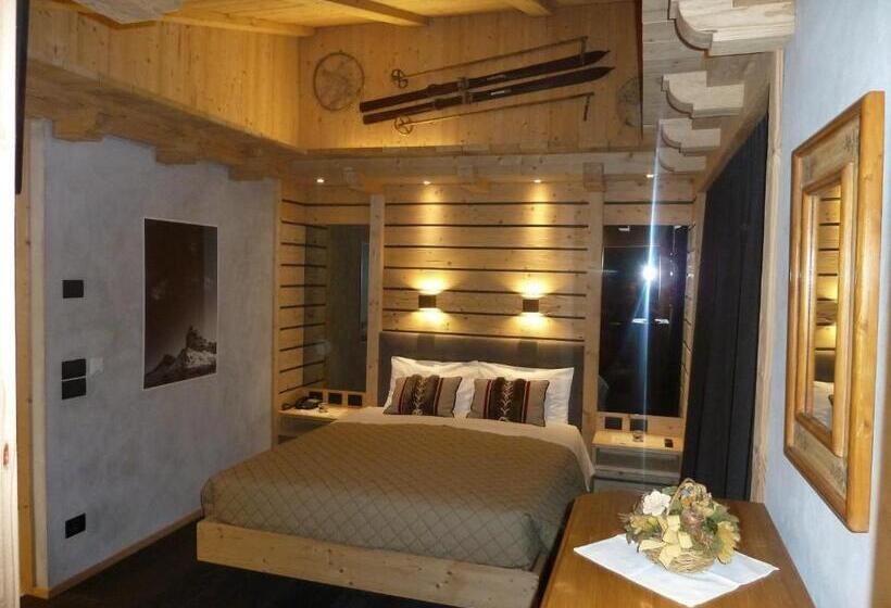 Suite with lake view, Albergo Chalet Lago Antorno