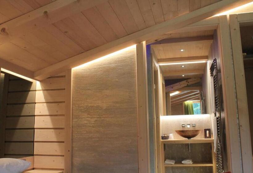 可观山景的小型套房, Albergo Chalet Lago Antorno