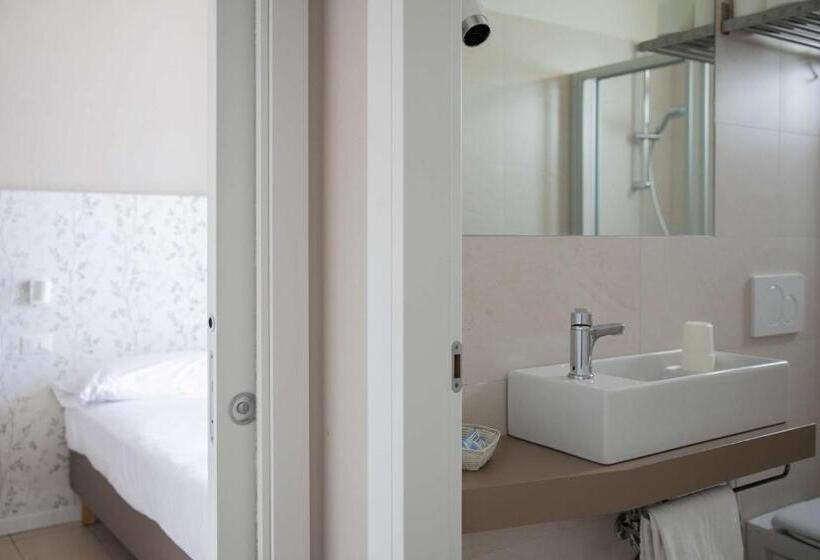 1ベッドルームアパートメントをつなぐ, Benvenuto