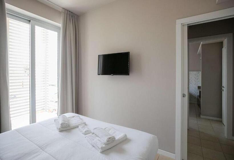 1ベッドルームアパートメントをつなぐ, Benvenuto