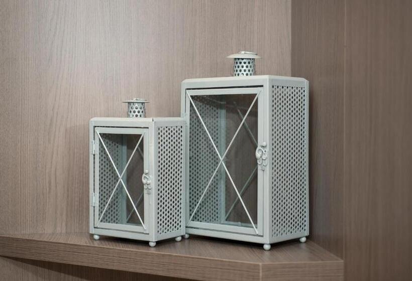 舒适三人间, Da Si Si