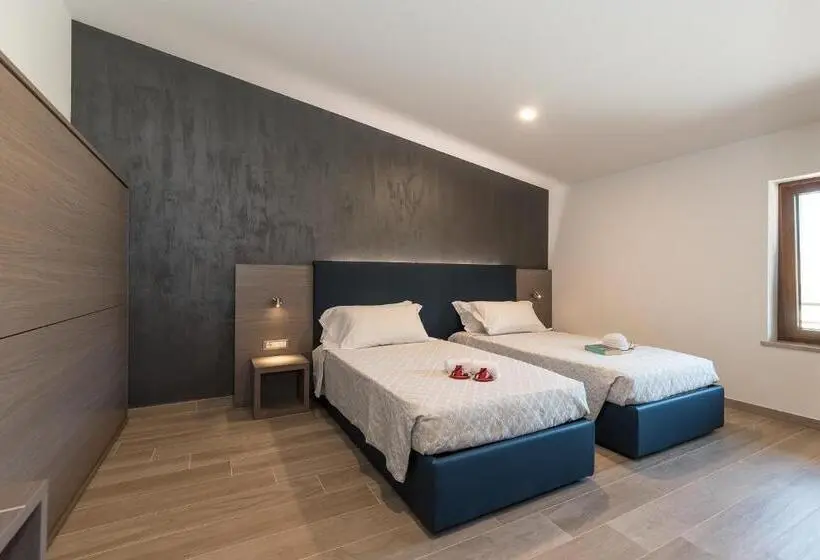 Comfort Kolmen Hengen Huone, Da Si Si
