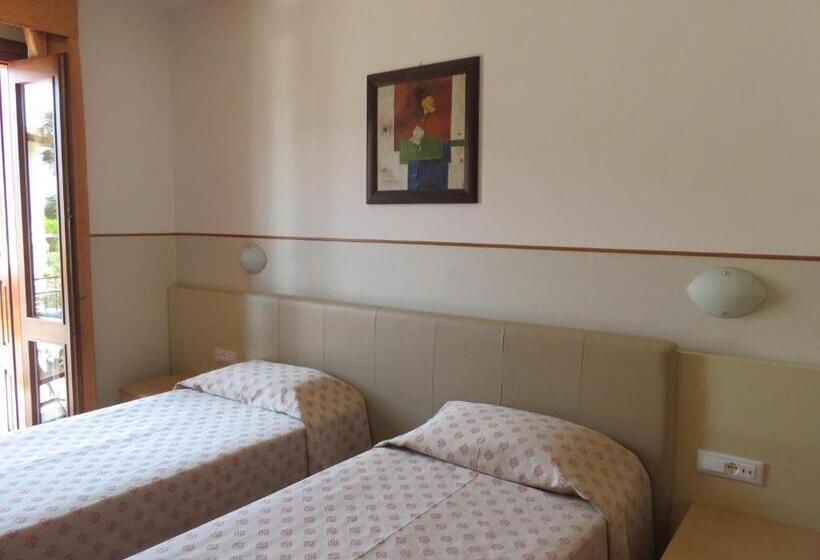 标准间带阳台, Da Si Si