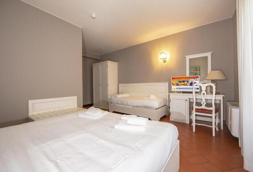 חדר סטנדרט לשלושה, Il Gelso