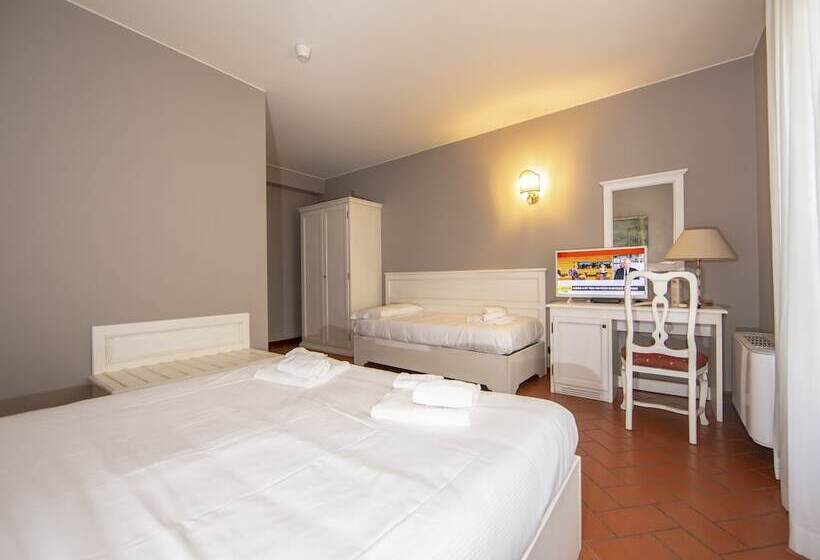 חדר סטנדרט לשלושה, Il Gelso