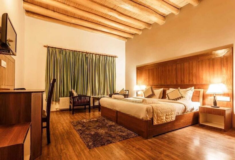 Chambre Deluxe, Reenam