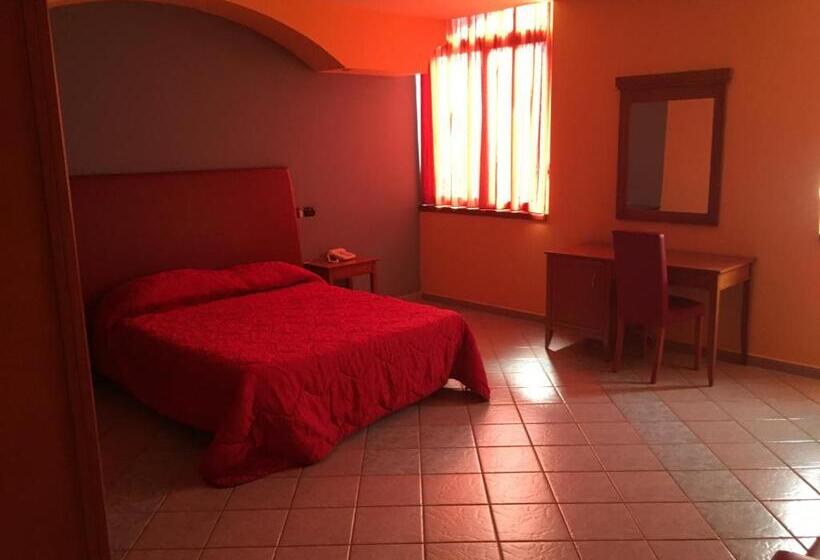 Номер Deluxe, Stefano A Melito