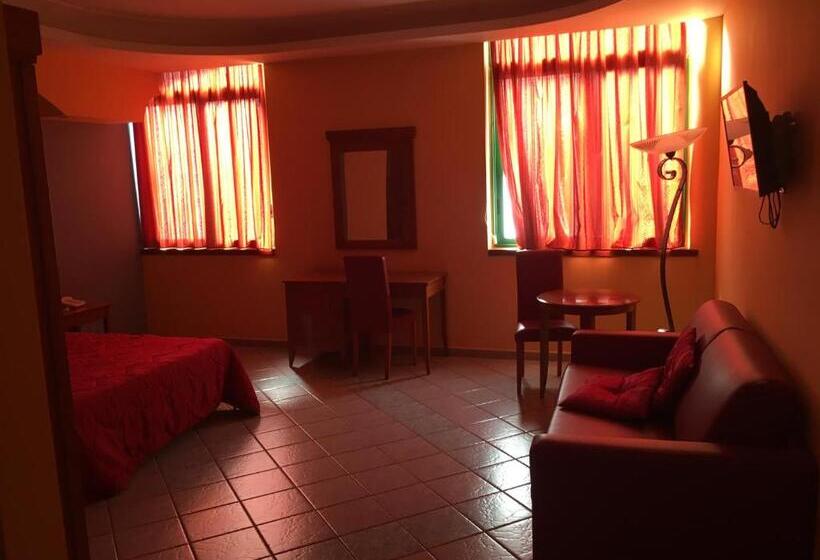 Номер Deluxe, Stefano A Melito