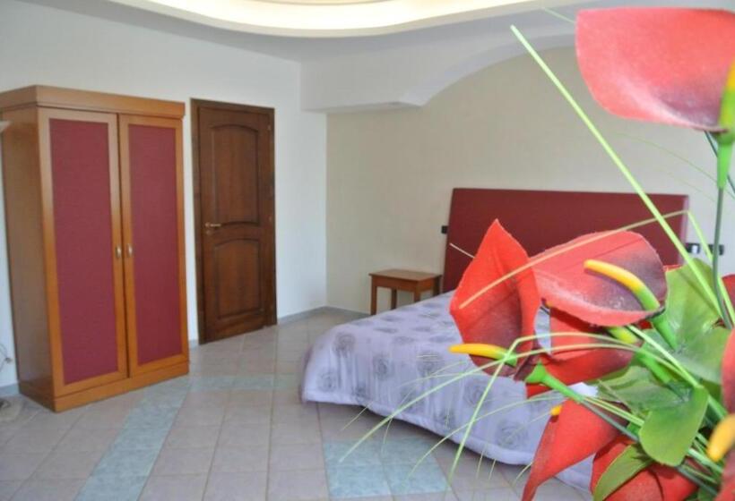 Номер Deluxe, Stefano A Melito