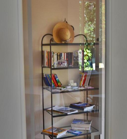 이코노미 룸, Villa Fiorisella