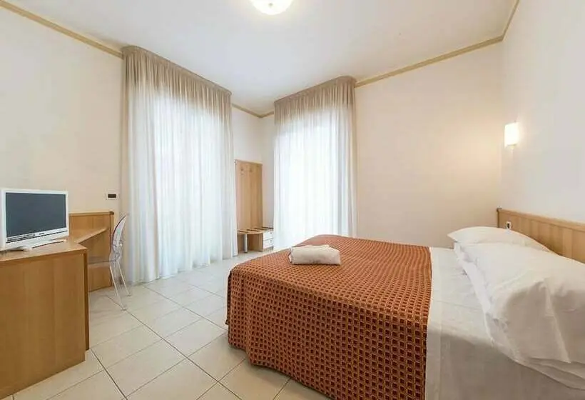 Standard-huone, Ristorante Hotel Lucia   100 Mt Dal Mare