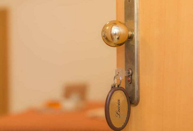 Номер Стандарт, Ristorante Hotel Lucia 100 Mt Dal Mare