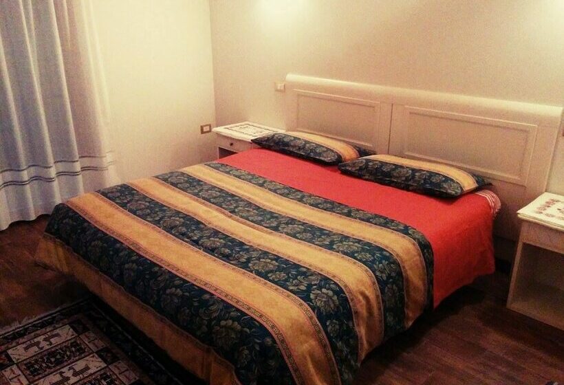 スタンダードルーム, B&b Al Lauro