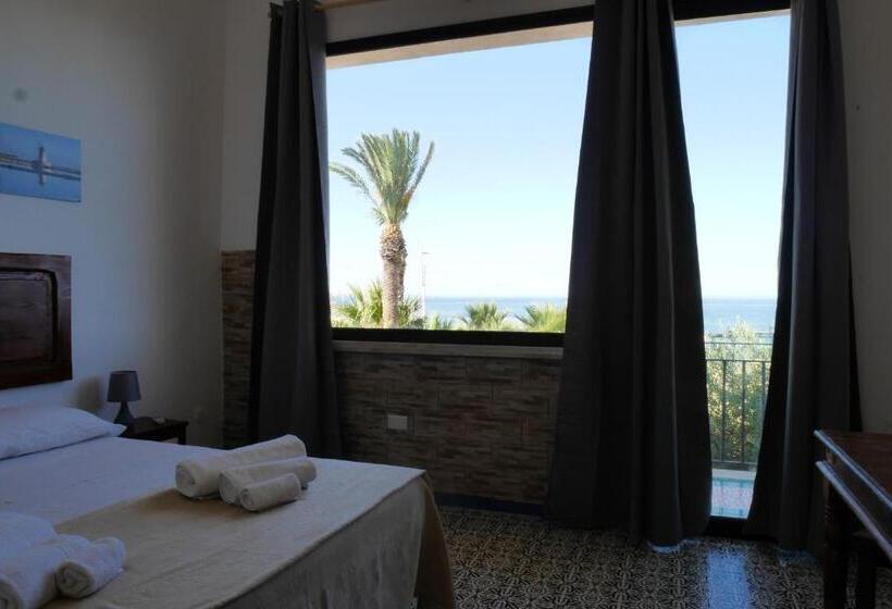 스탠다드 발코니 룸 바다 전망, Al Vecchio Pontile Bed And Breakfast