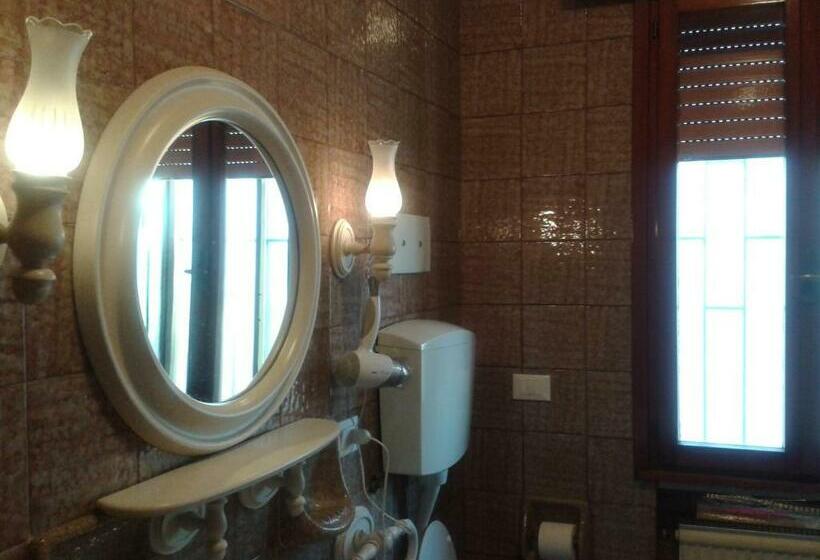 Habitació Estàndard Bany Compartit, B&b William