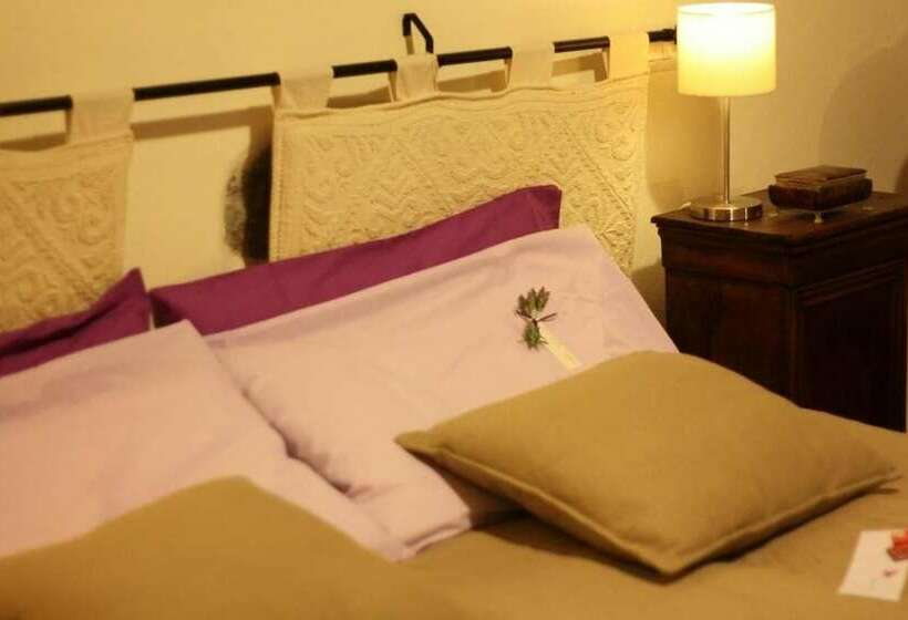 סוויטה, Il Lupo Rosso