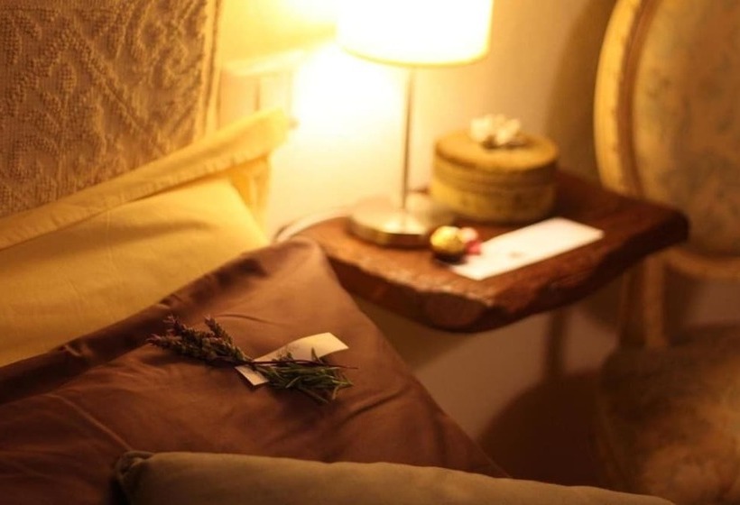 חדר סטנדרט, Il Lupo Rosso