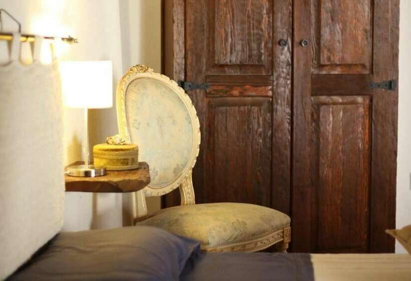 חדר סטנדרט, Il Lupo Rosso