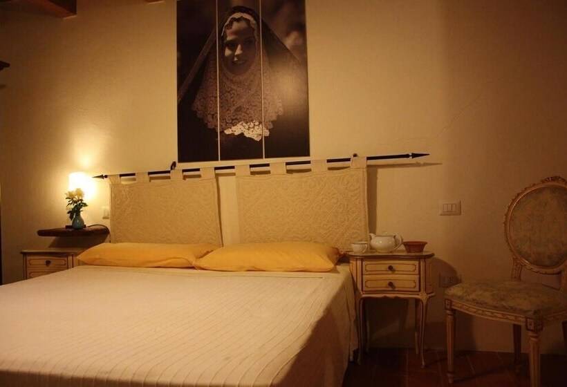 חדר משפחתי, Il Lupo Rosso