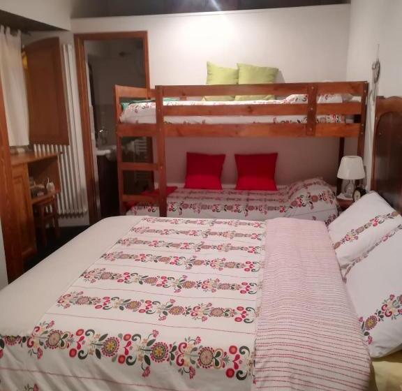 غرفة عائلية, Il Tomolo