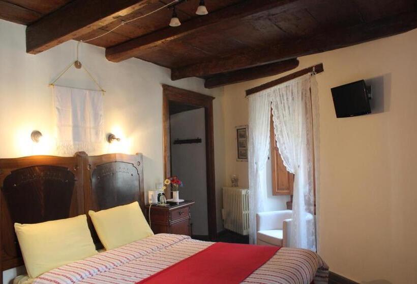 غرفة قياسية ثلاثية, Il Tomolo