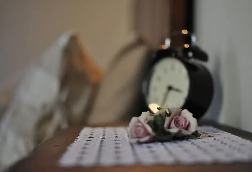 اتاق استاندارد سه نفره, Il Tomolo