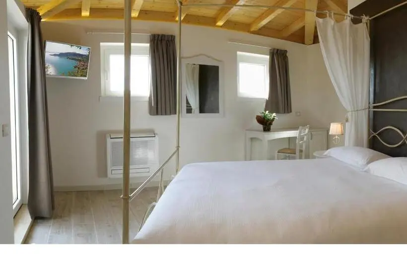 パノラミックビュースタンダードルーム, Relais Colle San Giorgio