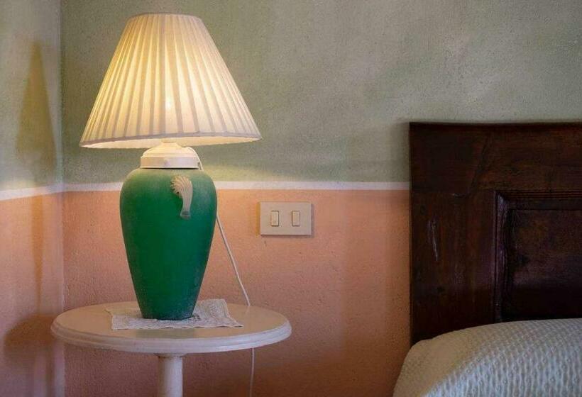 标准间, Rosalimone B&b