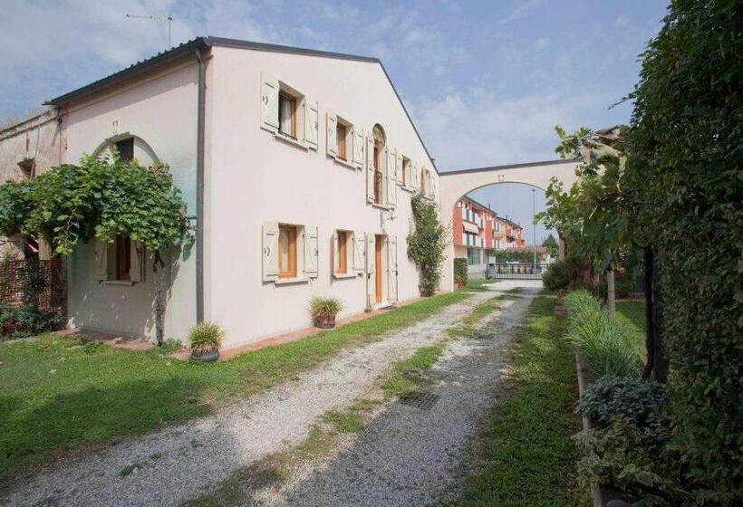 Номер Deluxe с Балконом, Rosalimone B&b