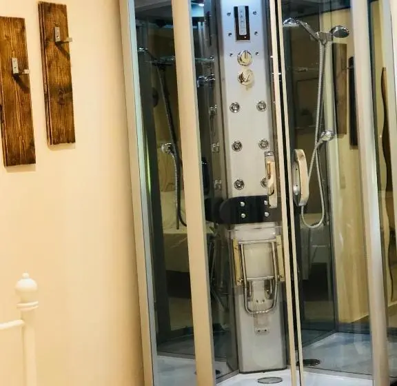 اتاق استاندارد با تخت بزرگ, Villa Berghella