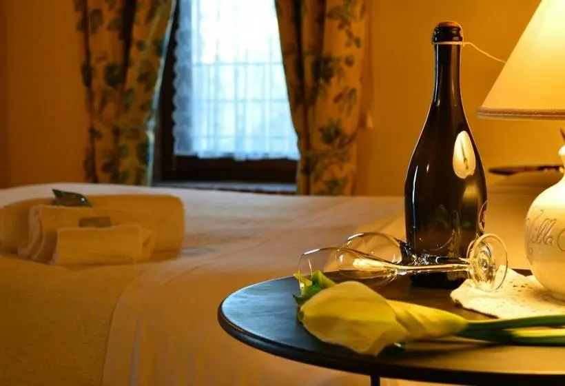 Cameră Cvadruplă Standard cu Priveliște către Mare, Villa Quiete