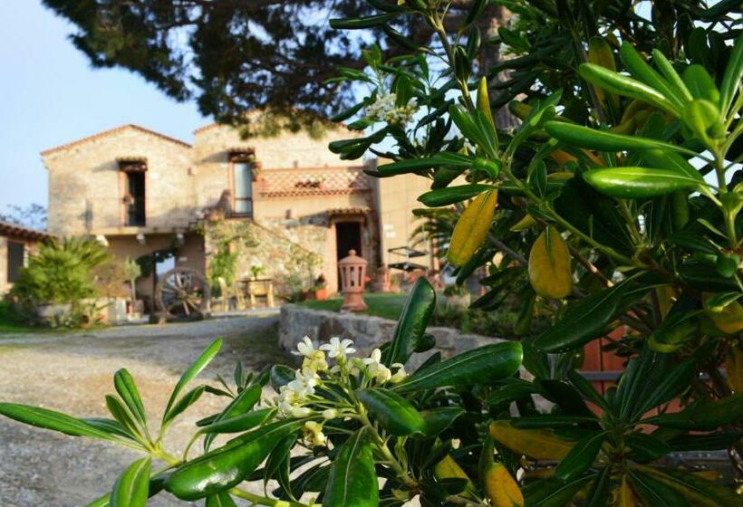 Трехместный Номер Стандарт Вид на Сад, Villa Quiete