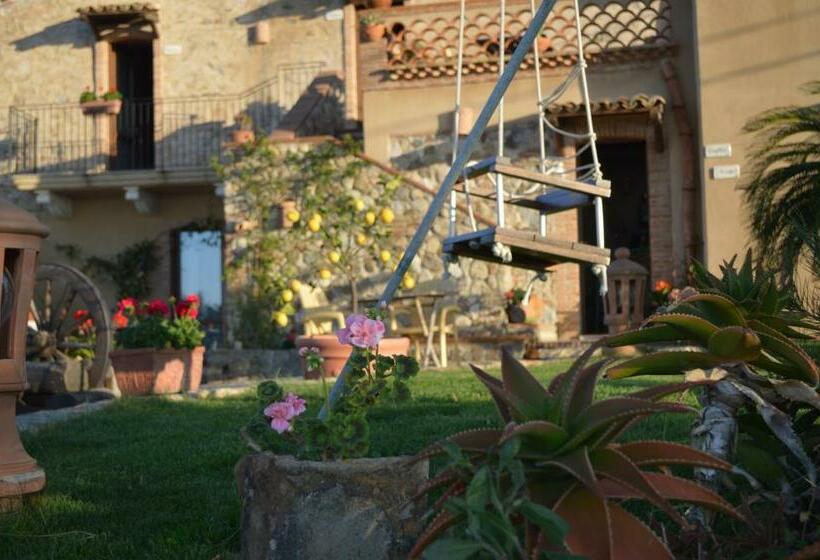 اتاق استاندارد سه تخته با چشم‌انداز باغ, Villa Quiete