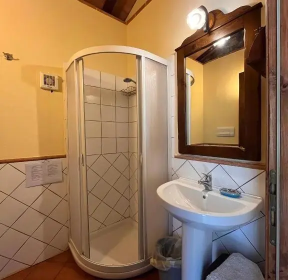 Cameră Cvadruplă Standard cu Priveliște către Mare, Villa Quiete
