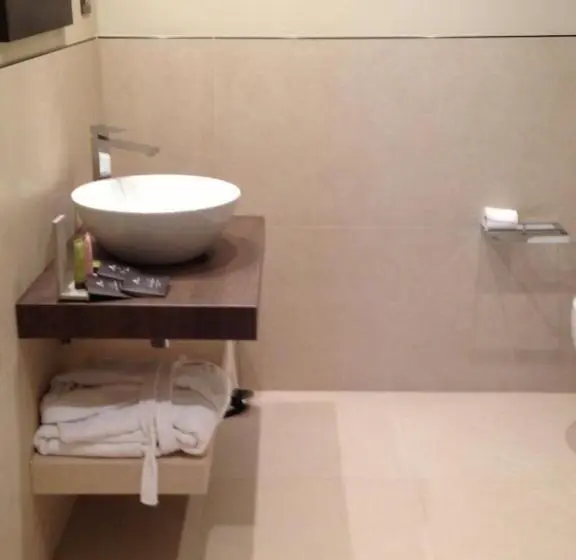 اتاق استاندارد چهار تخته, Albergo Nicolin