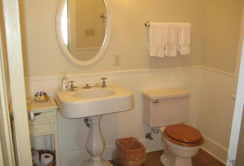 디럭스 룸, Backwoods Bed And Bath