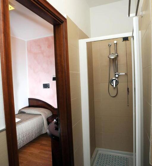 חדר סטנדרט, Drake