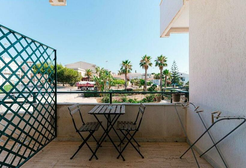 חדר סטנדרט עם מרפסת, Le Dune