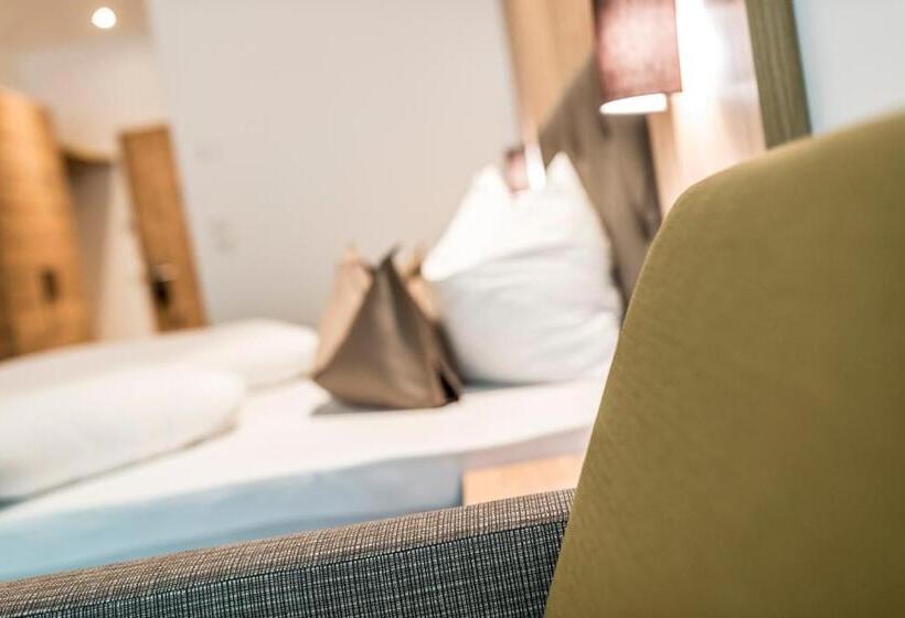 디럭스 룸, Rosengarten