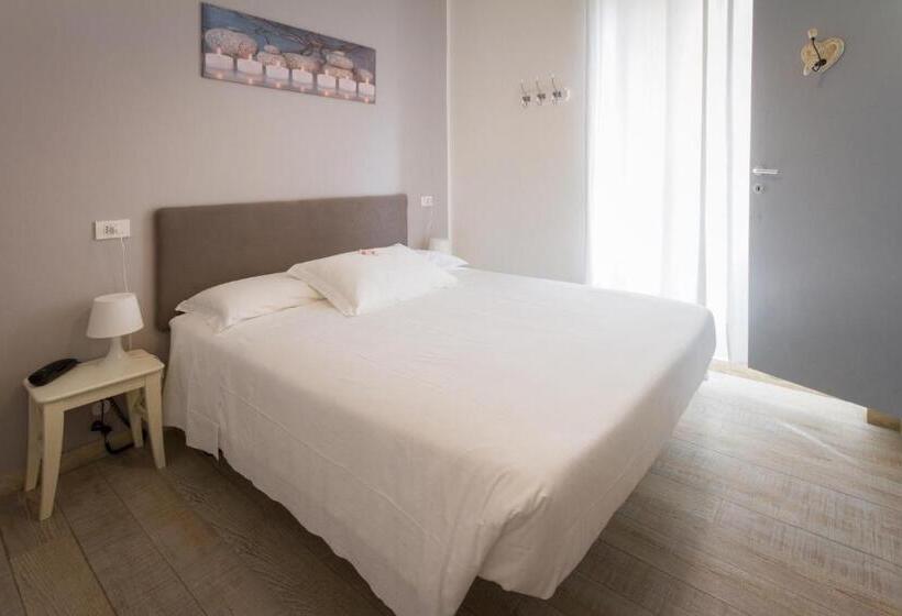 스탠다드 룸, Spot Varazze