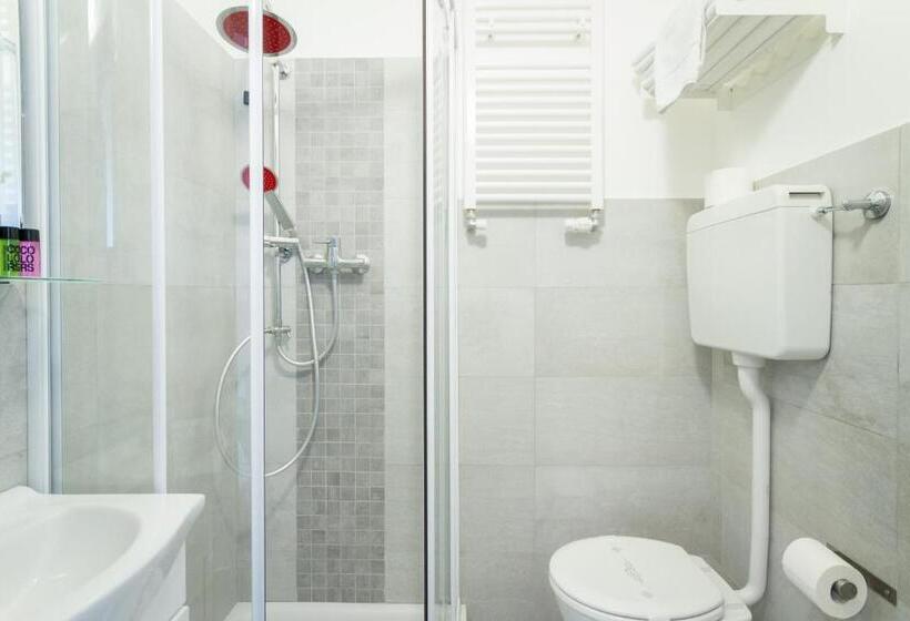 스탠다드 룸, Spot Varazze