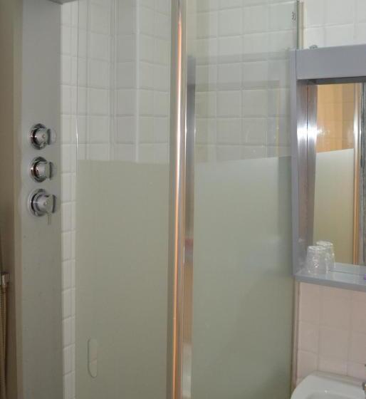 스탠다드 트리플 룸, Spot Varazze