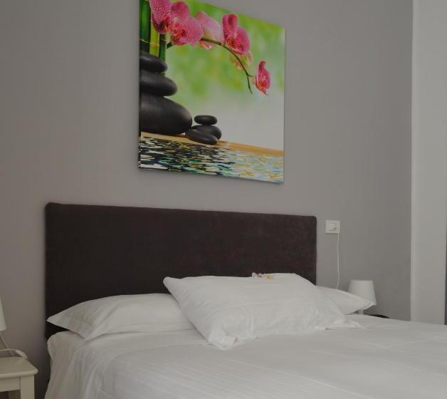 스탠다드 룸, Spot Varazze