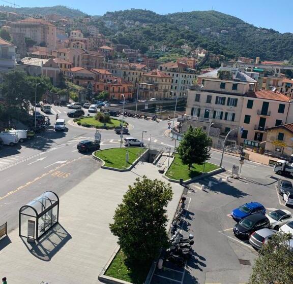 침실 1개 아파트, Spot Varazze