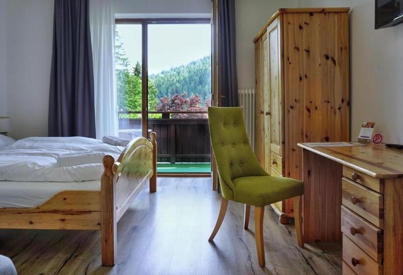 Номер Superior, Stierer