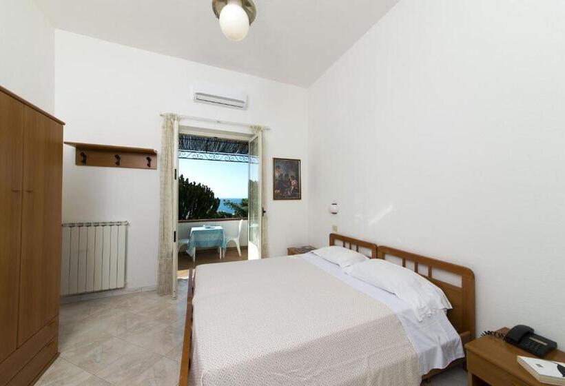 غرفة قياسية مطلّة علي البحر, Villa Melodie Adults Only