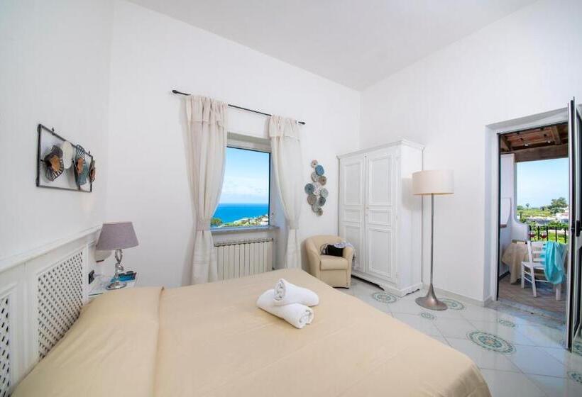 غرفة قياسية مطلّة علي البحر, Villa Melodie Adults Only