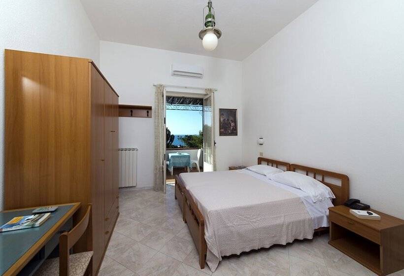 غرفة قياسية مطلّة علي البحر, Villa Melodie Adults Only